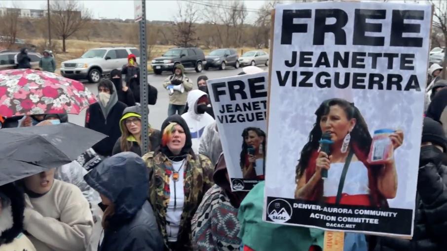 आप्रवासी अधिकारकर्मी जिनेट भिज्गेरा हिरासतमा, आईस कार्यालय अघि प्रदर्शन